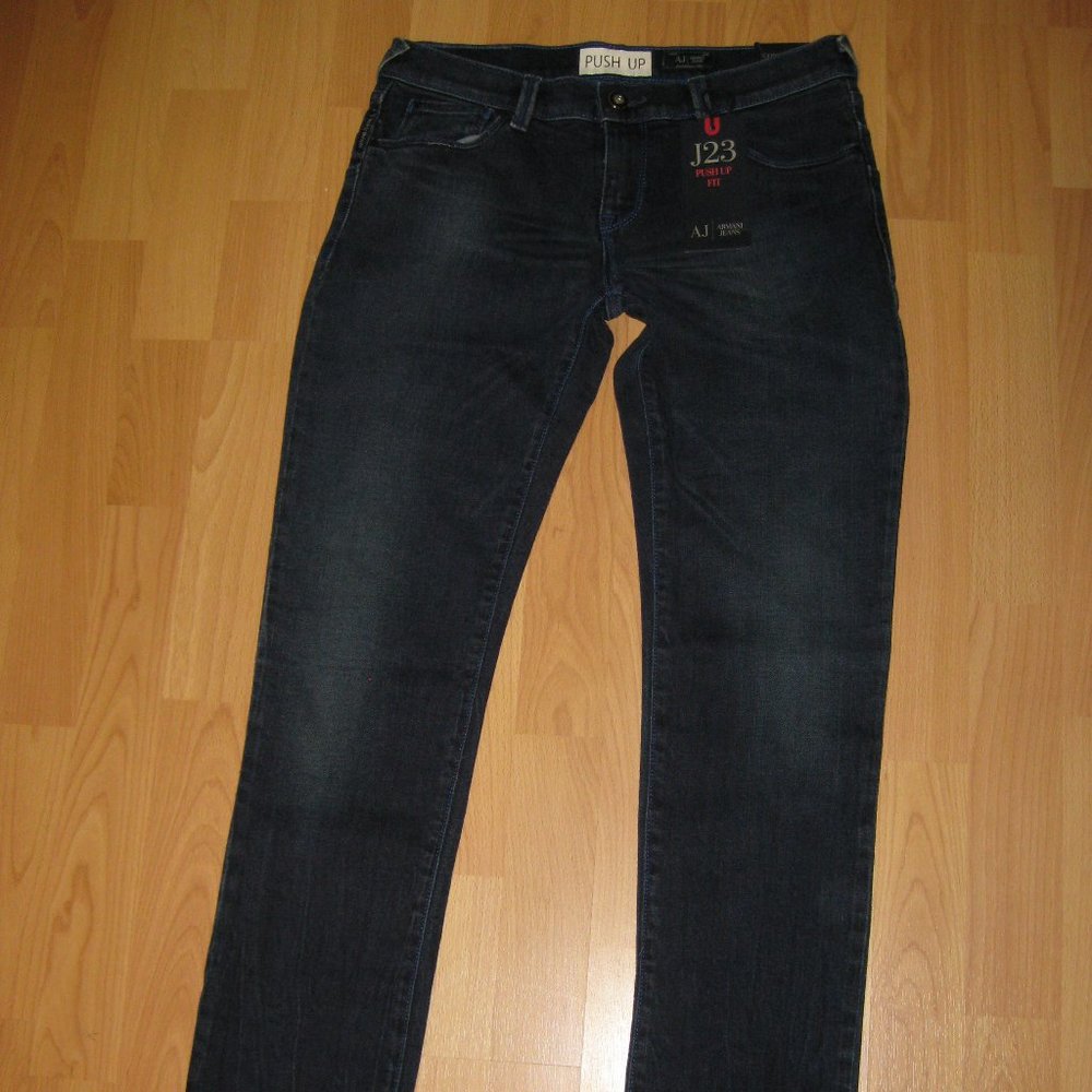 Armani Jeans J23 Push Up Fit. Size 28. New with Tag.